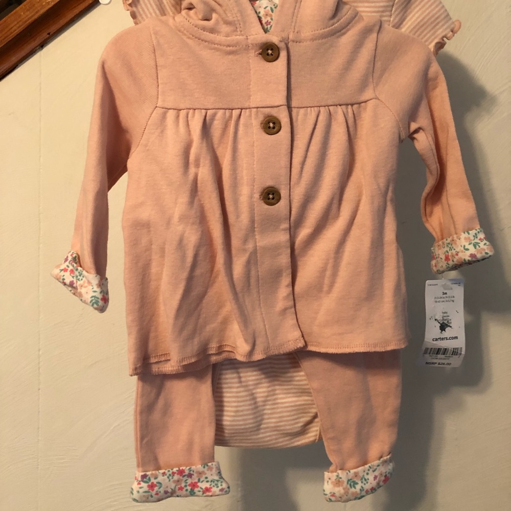 Carters Baby 3-piece outfit